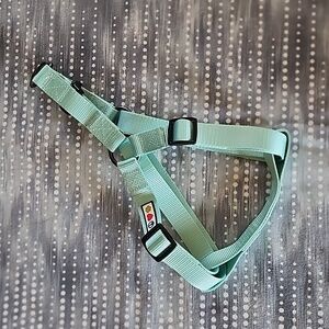 Step thru dog harness
